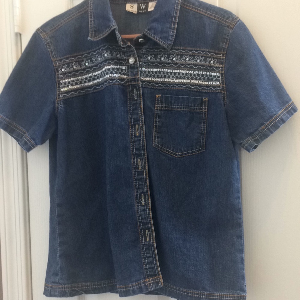 FINAL MARKDOWN Decorative denim blouse medium